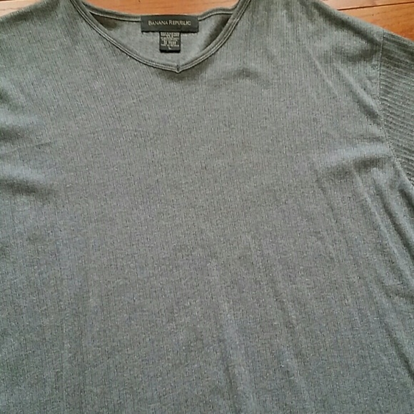 Never worn Banana  Republic  shirt - Picture 3 of 5
